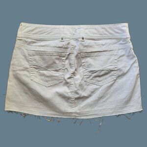 Y2K Low Rise White Denim Mini Skirt US 9 Frayed Raw Hem 2000s